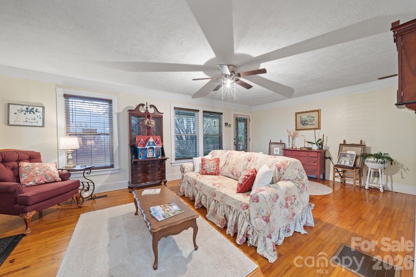 Seller Incentive if closed by September 30, 2026 - Additional - photo 5