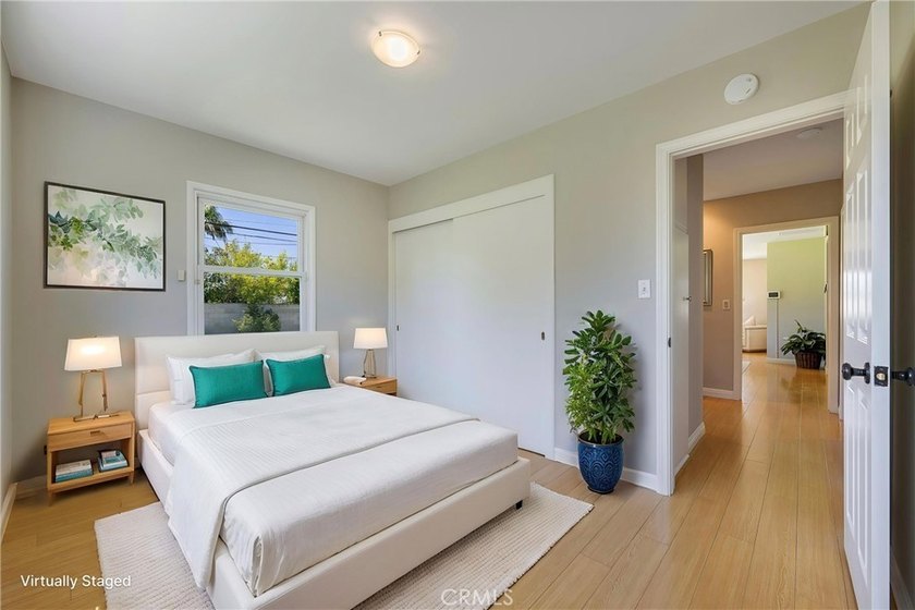 Welcome home to this beautifully well-maintained single-story - photo 14