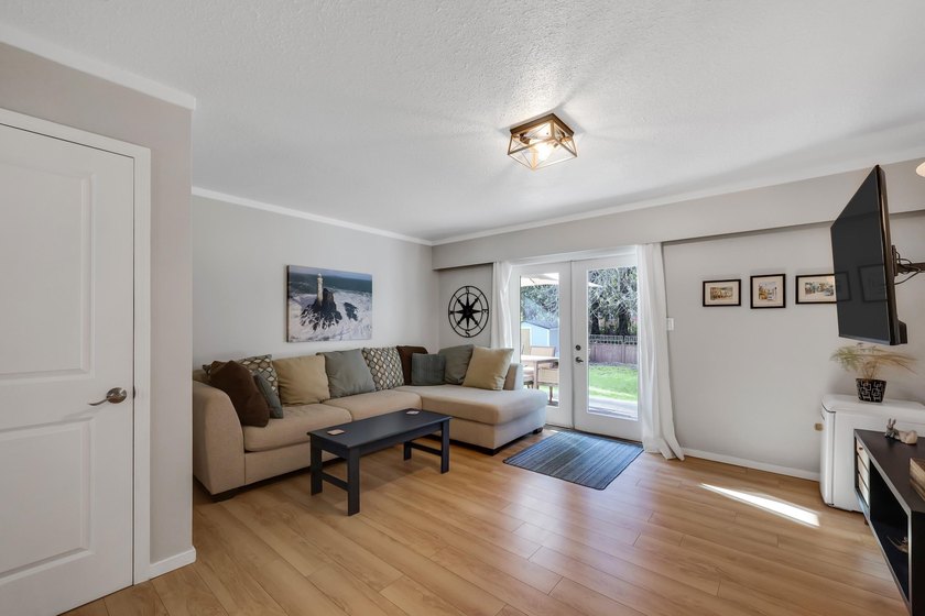 Move-in-ready Highlands lifestyle. Drive to Garibaldi - photo 16