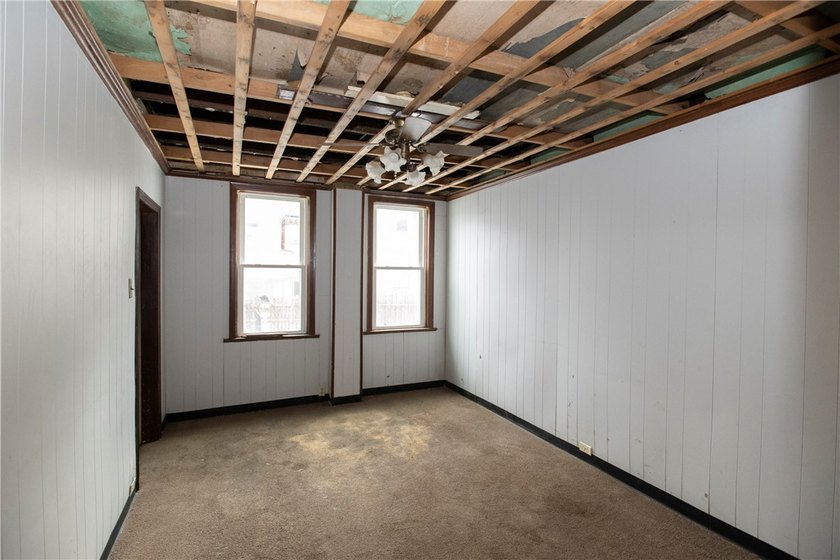AWESOME HOME FOR SALE! Handicap accessible home just waiting for - photo 16