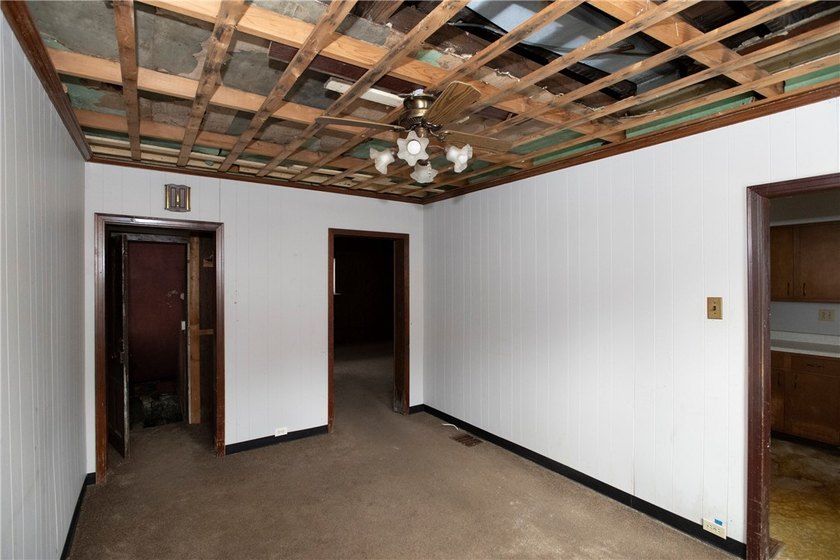 AWESOME HOME FOR SALE! Handicap accessible home just waiting for - photo 18