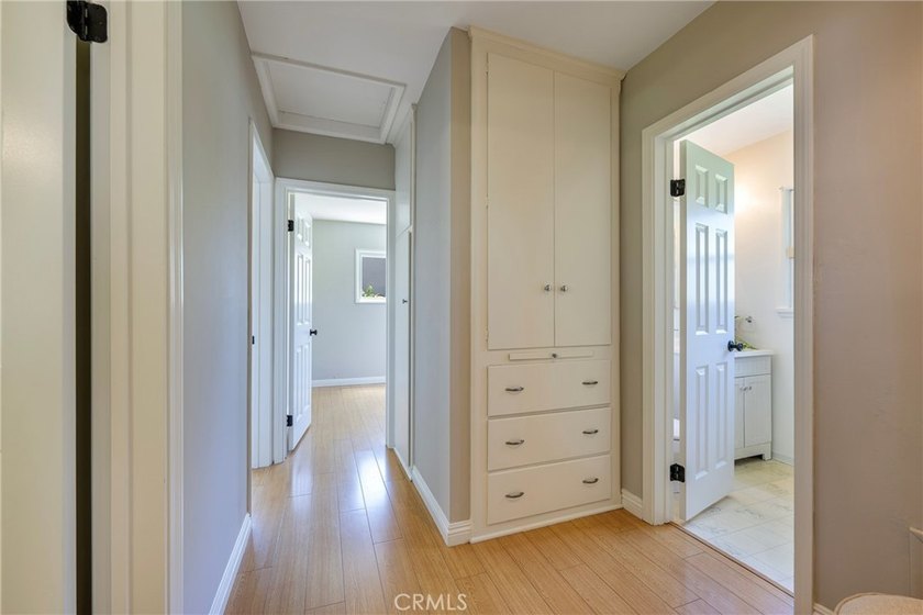 Welcome home to this beautifully well-maintained single-story - photo 20