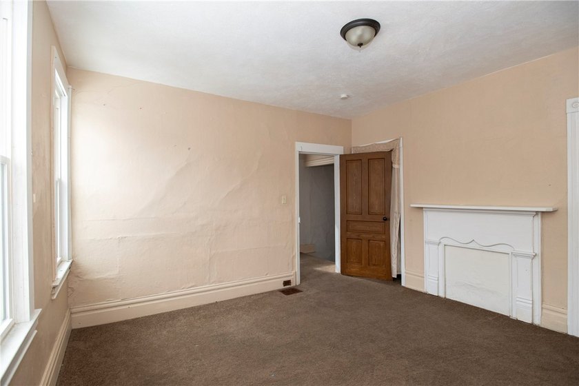 AWESOME HOME FOR SALE! Handicap accessible home just waiting for - photo 31