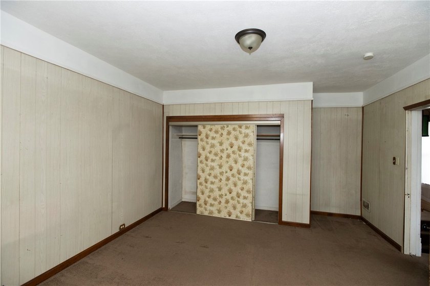 AWESOME HOME FOR SALE! Handicap accessible home just waiting for - photo 38