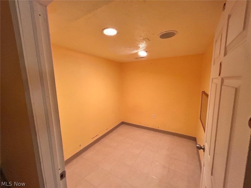 Versatile Retail / Service Building with Income - Prime E. 185th - photo 7