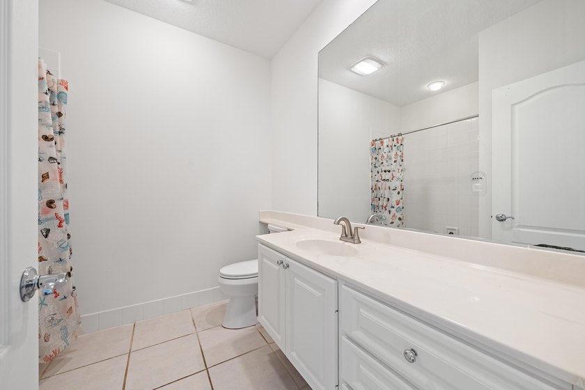 Beautifully maintained 3-bedroom, 2.5-bath townhome. This - photo 20