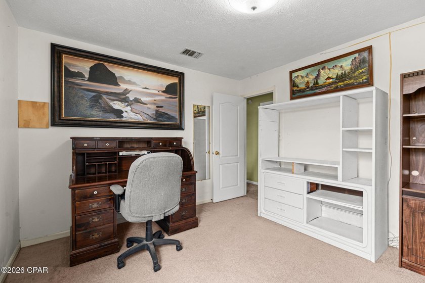 ***CURRENTLY UNDER CONTRACT, SELLER WILL CONSIDER BACKUP - photo 22
