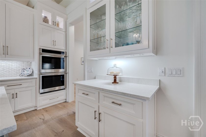 Exceptional custom Lowcountry home offering 4 bedrooms, 4.5 - photo 22