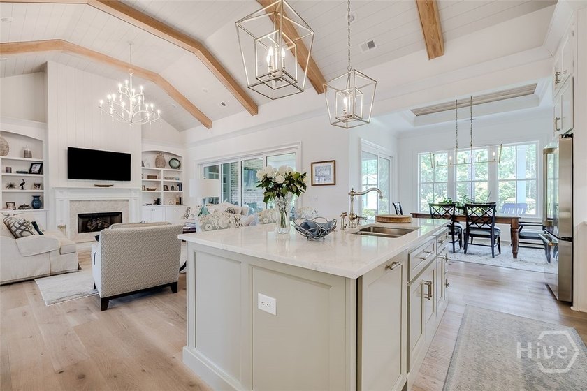 Exceptional custom Lowcountry home offering 4 bedrooms, 4.5 - photo 24