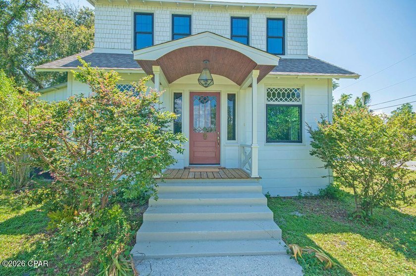 This beautiful home is truly a part of Panama City history as it - photo 2