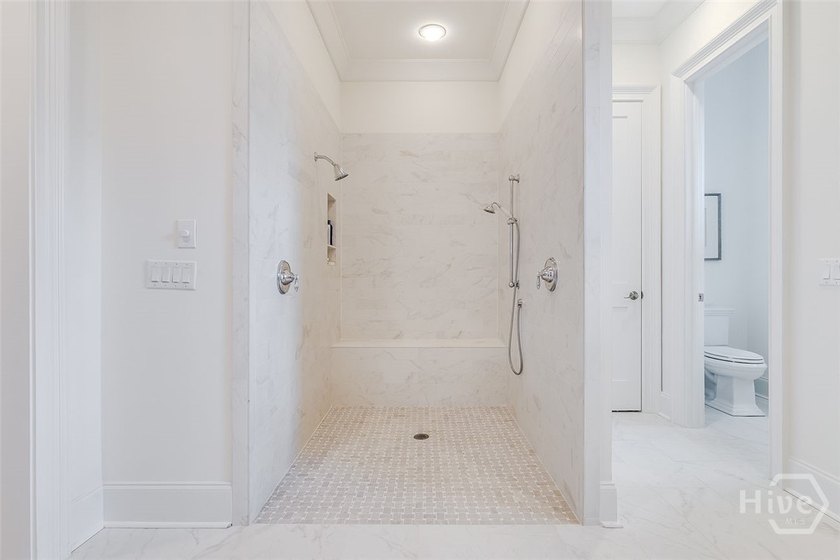 Exceptional custom Lowcountry home offering 4 bedrooms, 4.5 - photo 33