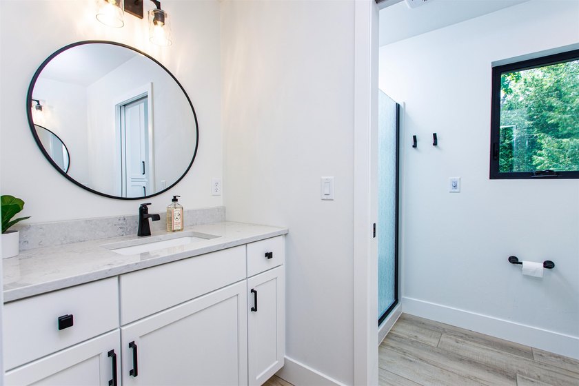 Welcome to your Door County retreat! This thoughtfully designed - photo 43
