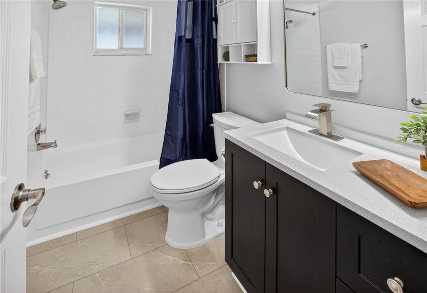 Under contract-accepting backup offers. NO FLOOD INSURANCE - photo 8
