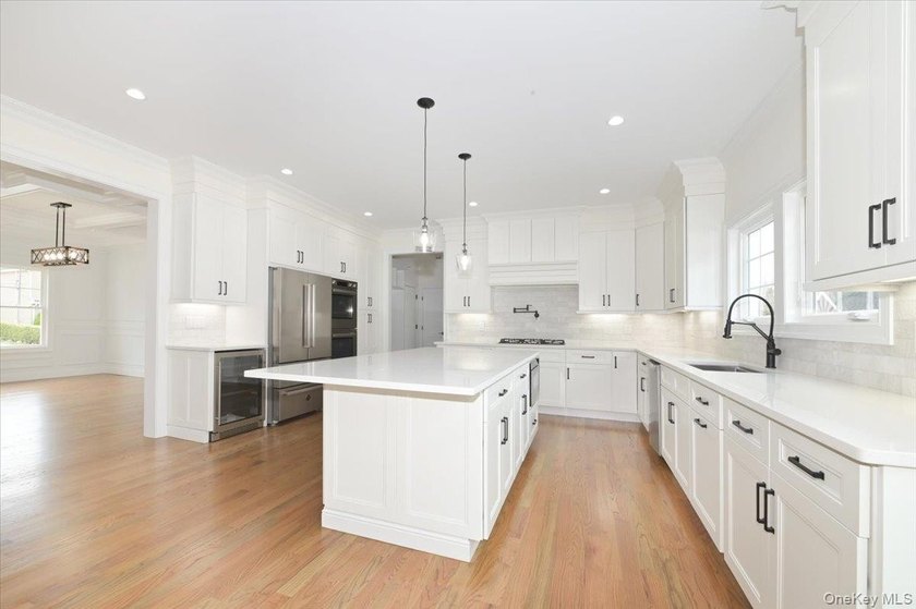 Welcome to this beautiful newly constructed center hall colonial - photo 13