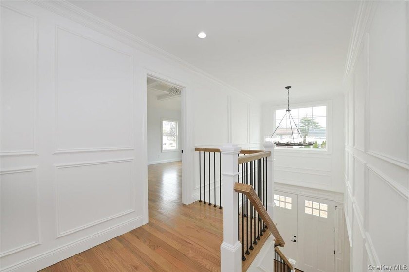 Welcome to this beautiful newly constructed center hall colonial - photo 21