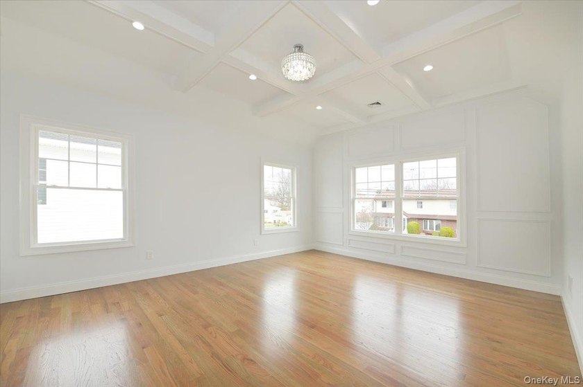 Welcome to this beautiful newly constructed center hall colonial - photo 23