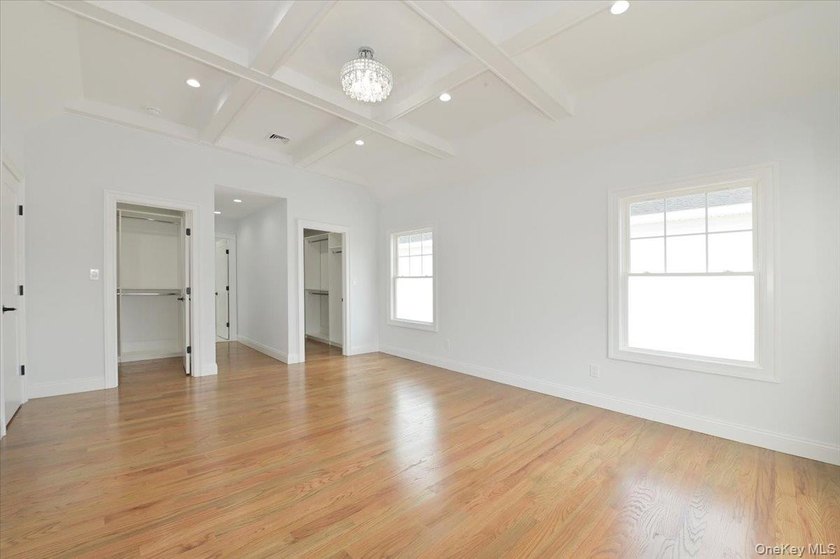 Welcome to this beautiful newly constructed center hall colonial - photo 24
