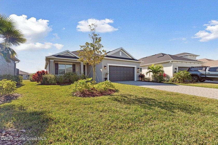 HUGE PRICE REDUCTION! QUICK CLOSING NEEDED! Welcome to this - photo 3