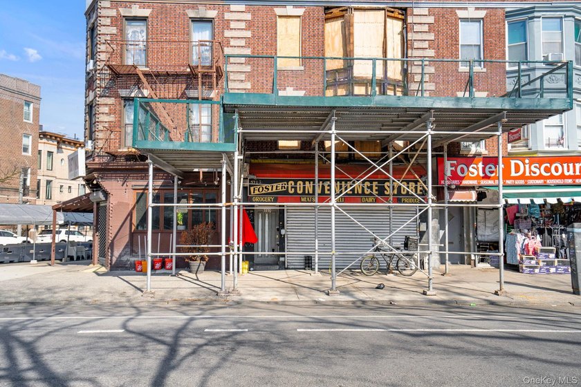 1703 Foster Avenue presents a compelling mixed use opportunity - photo 9
