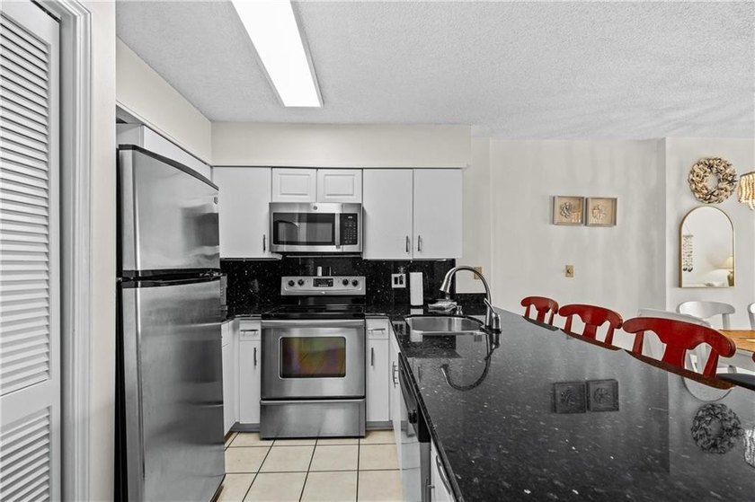NEW PRICE ADJUSTMENT! Welcome to the Beach! This 2bdrm/2bath - photo 5