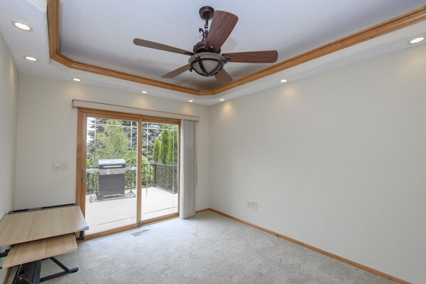EXCEPTIONAL!!! 4 BR, 3 BA ranch offers nearly 4,000 sq. ft. of - photo 18