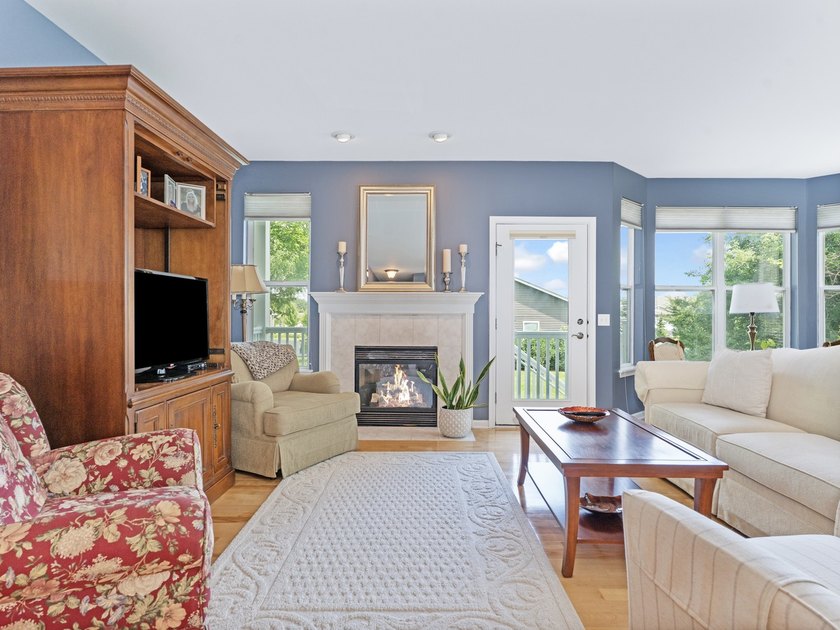 Pristine ranch townhome in desirable Fairway View Subdivision - photo 9