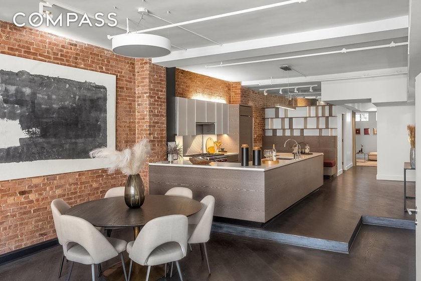 Authentic Loft Living in the Heart of Flatiron Experience - photo 5