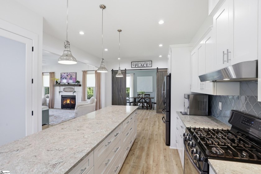 Game days, lake waves, and luxury living, welcome to 1006 - photo 10