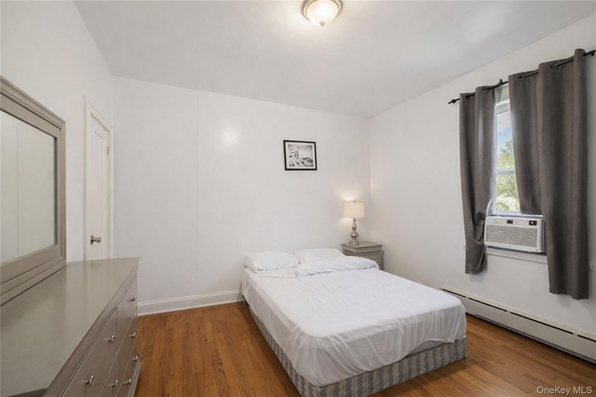 Welcome to 2854 Kingsbridge Terrace, an exceptional opportunity - photo 17