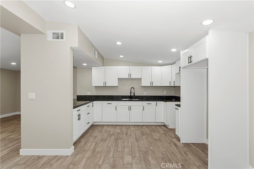 67346 Mission Ct - photo 18
