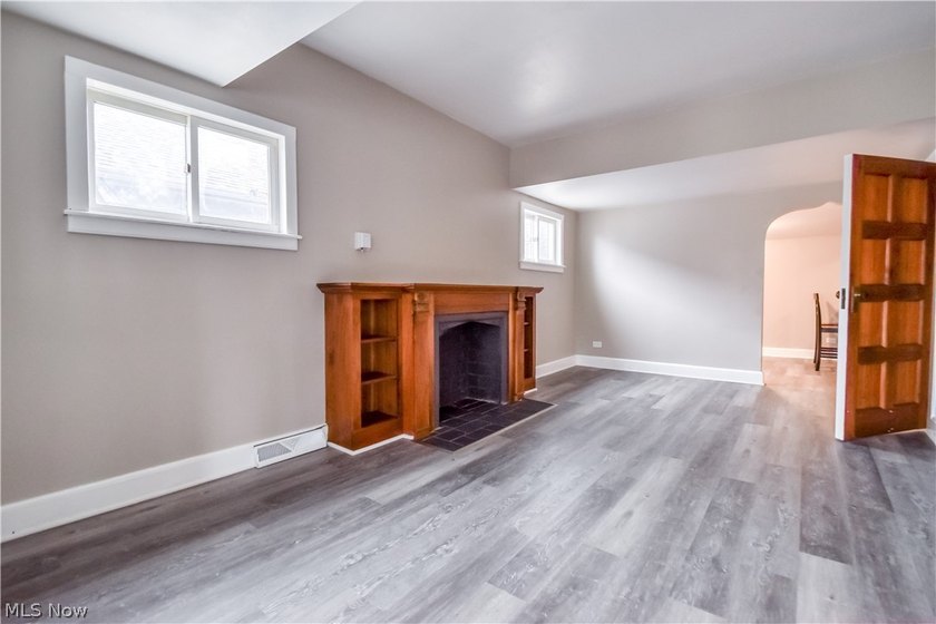 Investor-Friendly Single-Family Ranch - This well-maintained - photo 7
