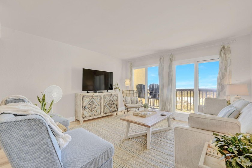 Experience the perfect blend of comfort, style, and convenience - photo 7
