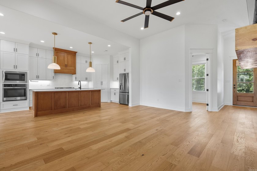 Discover luxury lake area living in the highly sought after - photo 11