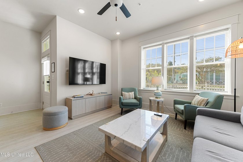 Welcome to 315 Main Street Condos - where historic charm meets - photo 11