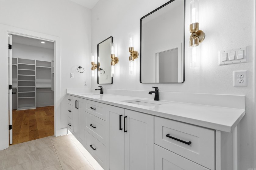 Discover luxury lake area living in the highly sought after - photo 41