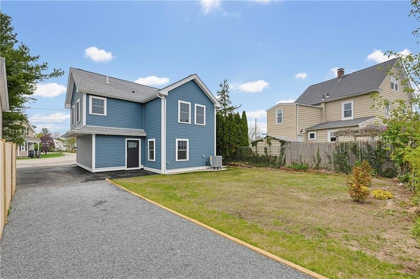 Set in a desirable Riverside location just moments from Crescent - photo 43