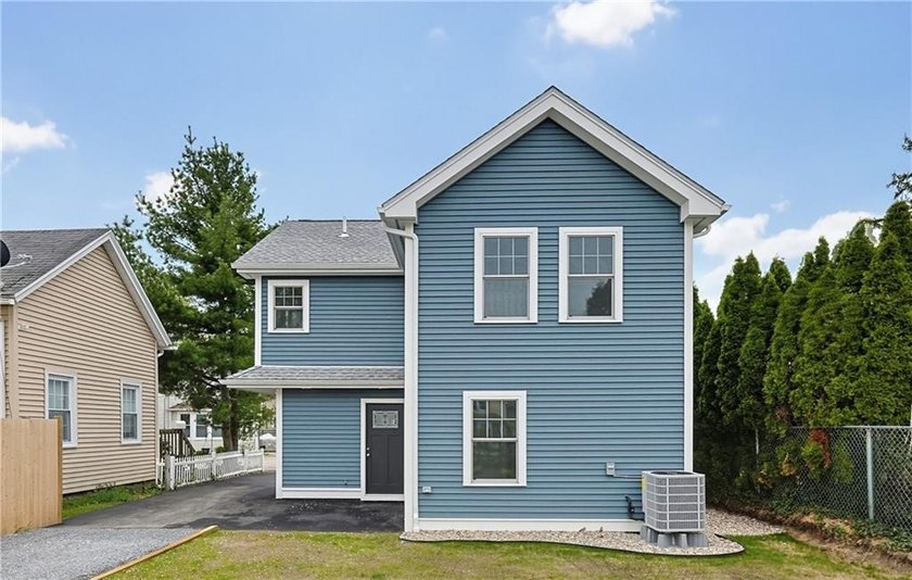 Set in a desirable Riverside location just moments from Crescent - photo 46