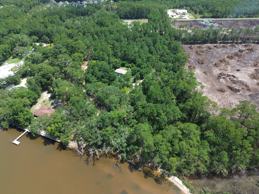 This is a rare opportunity to own a 6.68 acre property that - photo 4