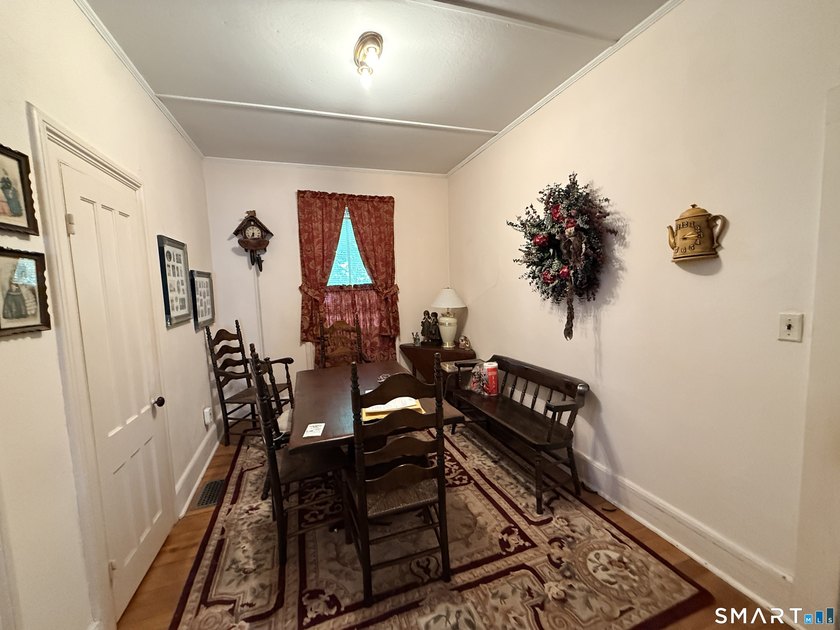 Excellent opportunity for both owner-occupants and investors! - photo 22