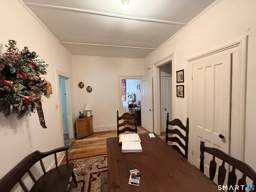 Excellent opportunity for both owner-occupants and investors! - photo 24