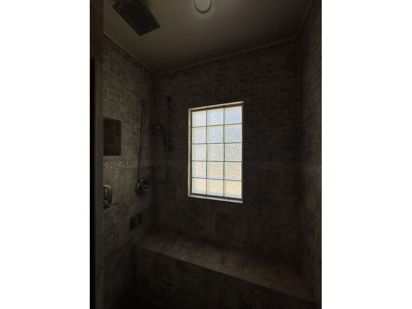 Opportunity awaits with this 3-bedroom, 1-bath home on three - photo 16