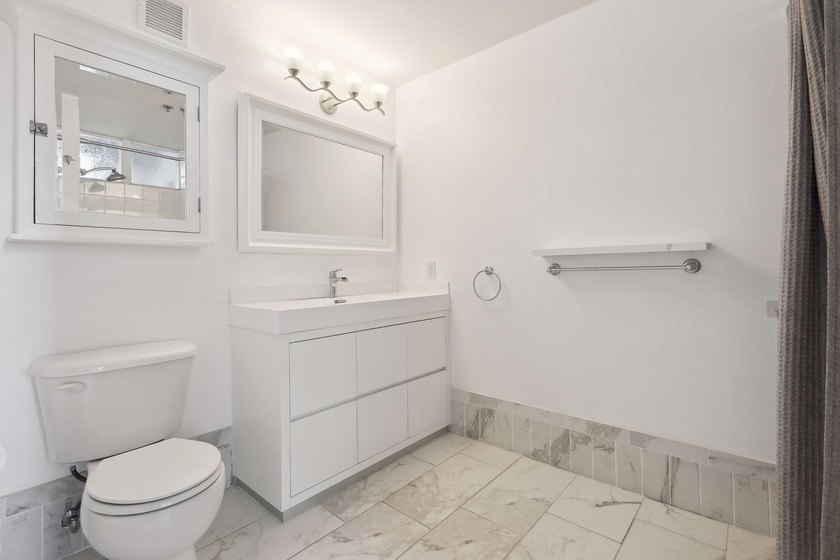 Enjoy elevated city living in this stunning luxury condo - photo 18