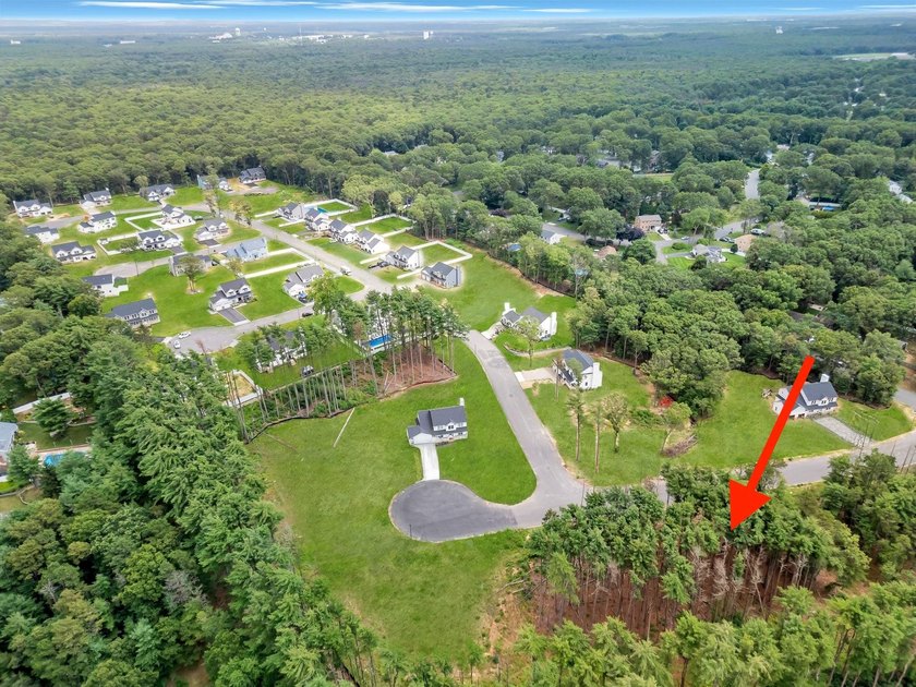 New Construction Colonial - To Be Built. 4 Bedrooms, 2.5 - photo 3