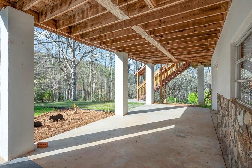 PRICE REDUCTION!!  Discover the perfect blend of privacy - photo 51