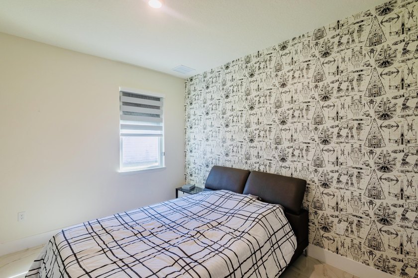 Now $519,900 + $10,000 seller credit! This 2024-built 4-bedroom - photo 22