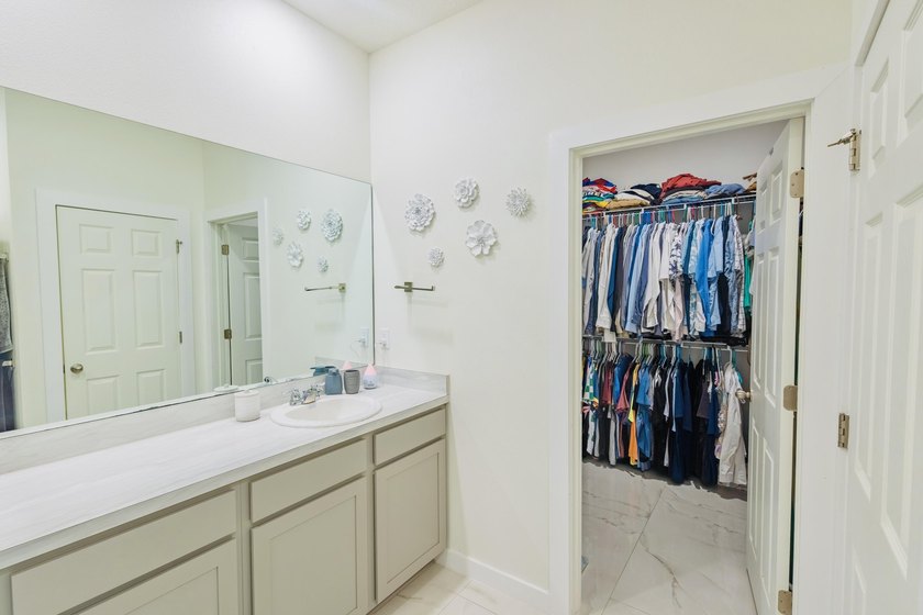 Now $519,900 + $10,000 seller credit! This 2024-built 4-bedroom - photo 29