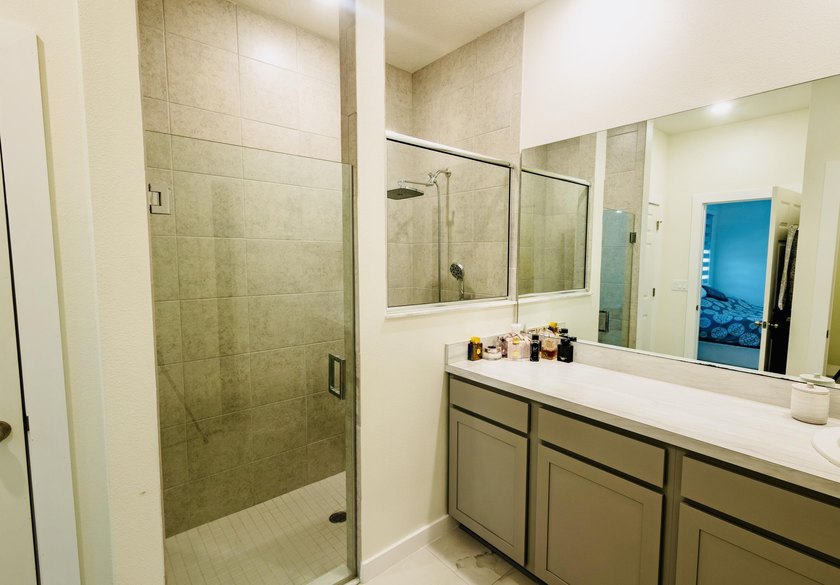 Now $519,900 + $10,000 seller credit! This 2024-built 4-bedroom - photo 30