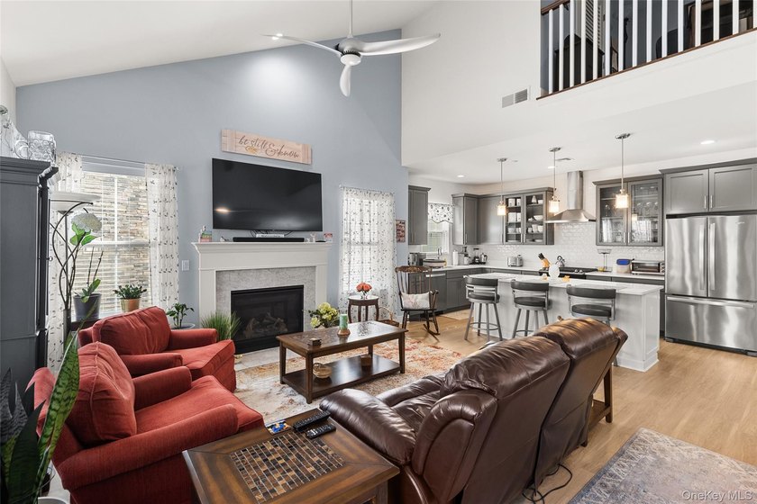 Welcome to 32 Michael Lane, a beautifully appointed 2-bedroom, 2 - photo 4