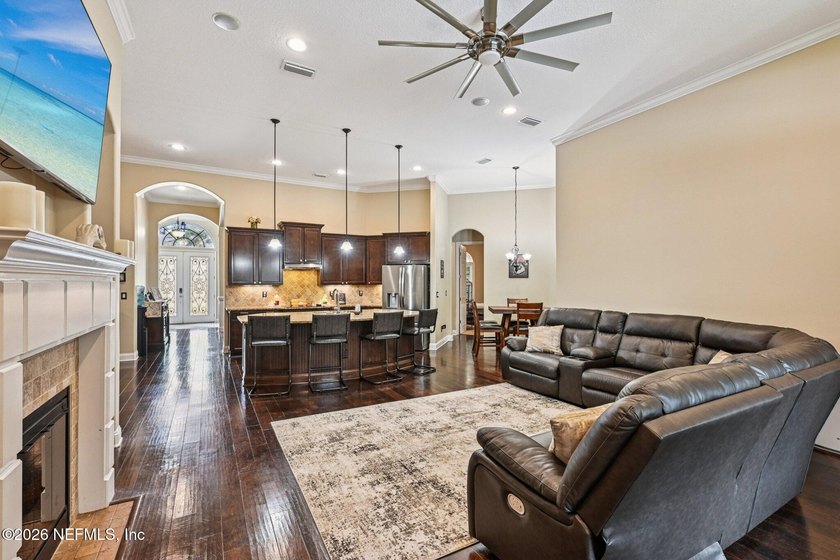 This stunning corner-lot home in St. Johns County offers 3,237 - photo 11