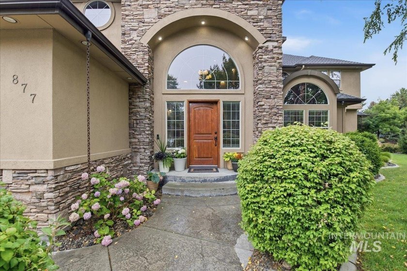 Welcome to luxury living in Eagle's highly coveted Two Rivers - photo 4